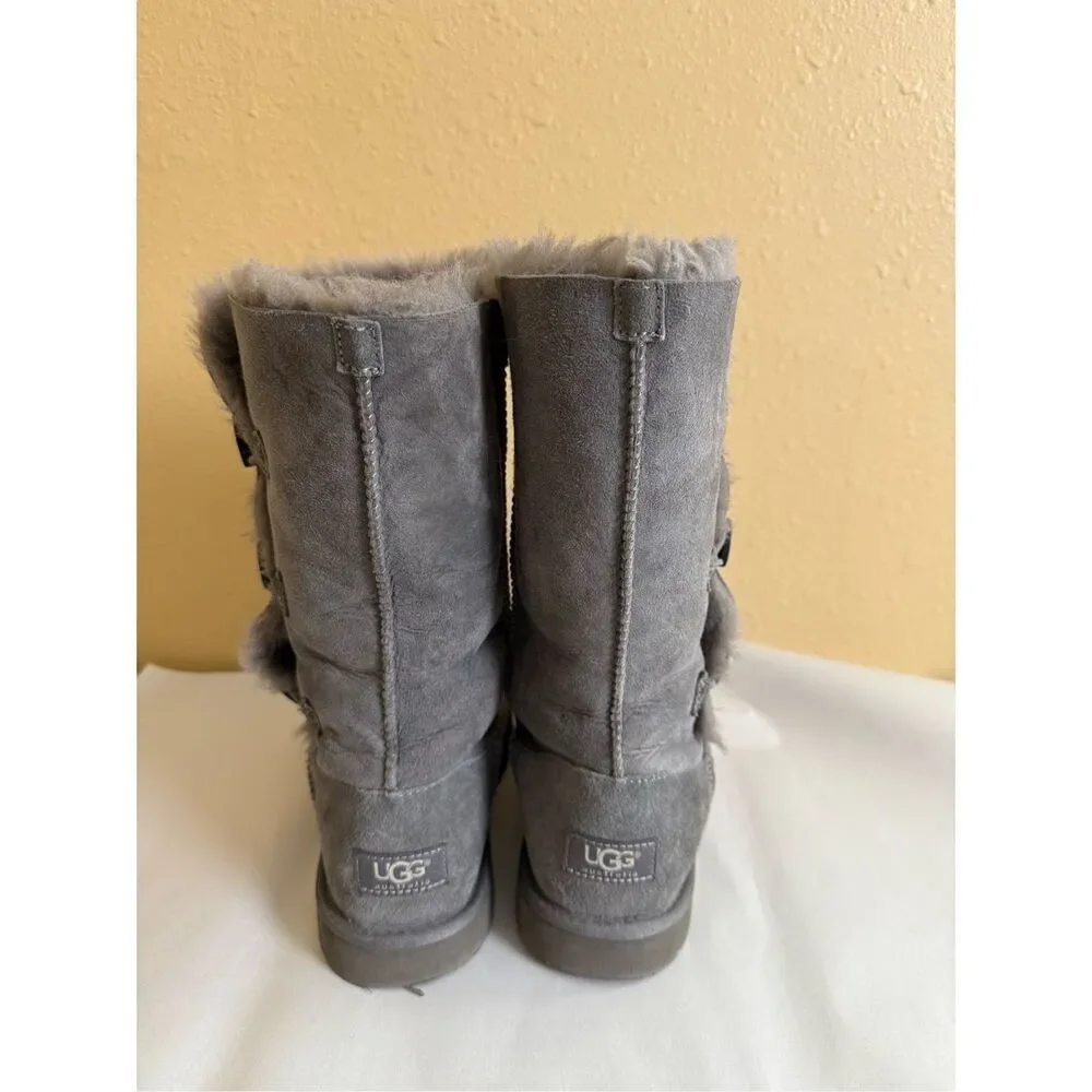 UGG Bailey Button Triplet II Boot Color: Grey Size 6